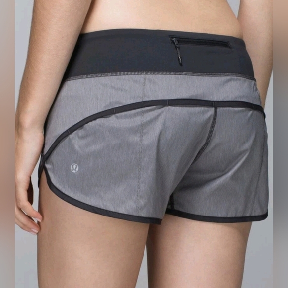Lululemon Speed Short 2.5” Heathered Slate Deep Coal Size 4 - Picture 2 of 6